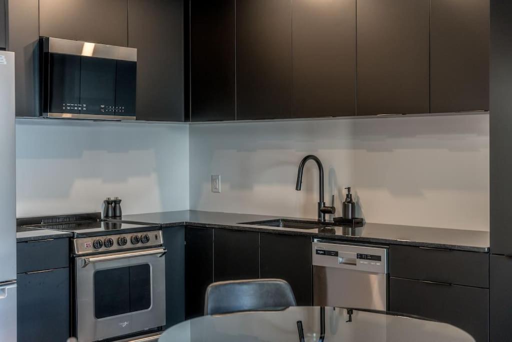 Initial / Espace M / Centre-ville de Québec Extérieur photo