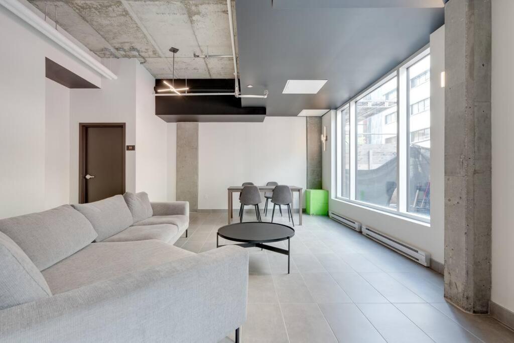 Initial / Espace M / Centre-ville de Québec Extérieur photo